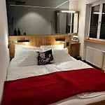 شقة Lakeside Penthouse 16