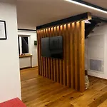 شقة Lakeside Penthouse 16