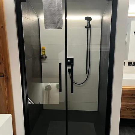 Lakeside Penthouse 16 Daire *