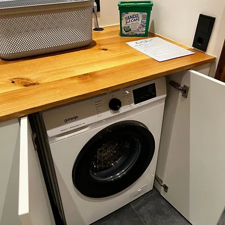 Апартаменти Lakeside Penthouse 16 *