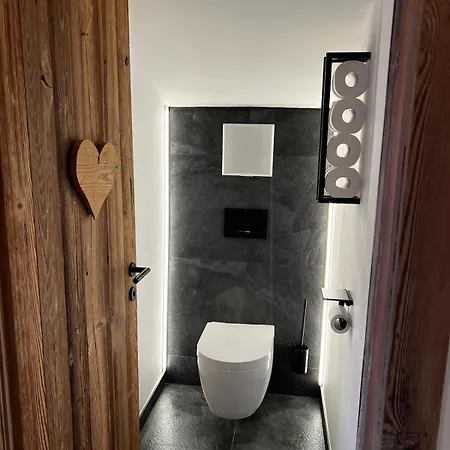Lakeside Penthouse 16 شقة زيل أم سي