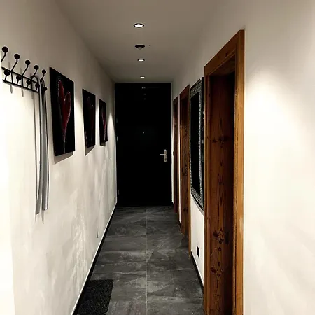 Lakeside Penthouse 16 *
