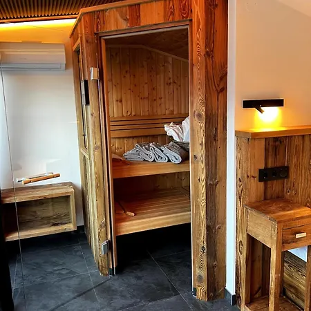Lakeside Penthouse 16 زيل أم سي