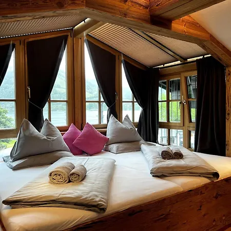 Lakeside Penthouse 16 شقة *