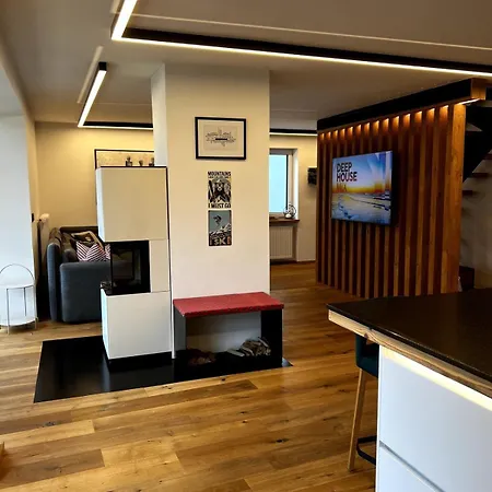 Lakeside Penthouse 16 شقة *