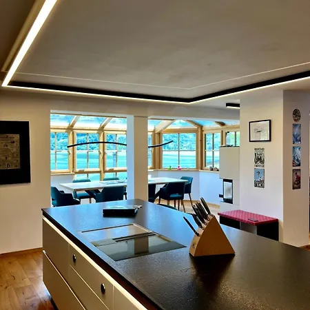 Lakeside Penthouse 16 زيل أم سي