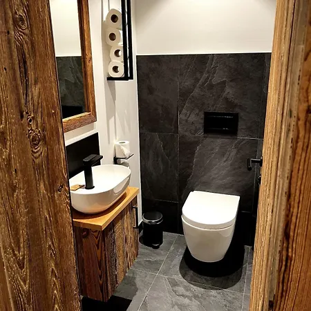 Lakeside Penthouse 16 زيل أم سي