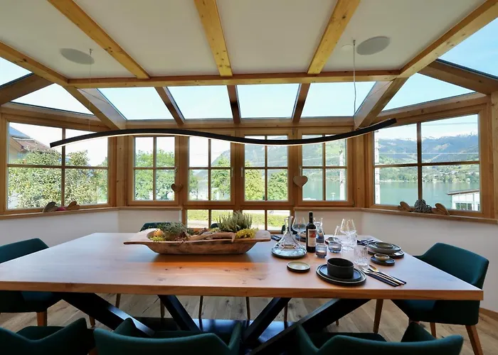 Lakeside Penthouse 16