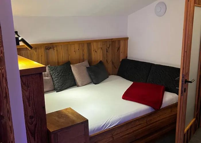 Lakeside Penthouse 16 *