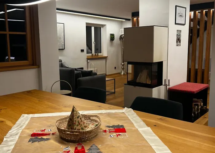 Lakeside Penthouse 16 젤암제