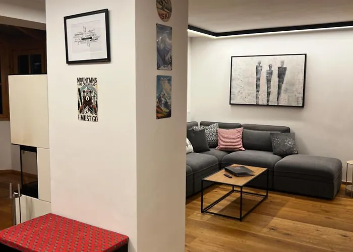 Lakeside Penthouse 16 젤암제