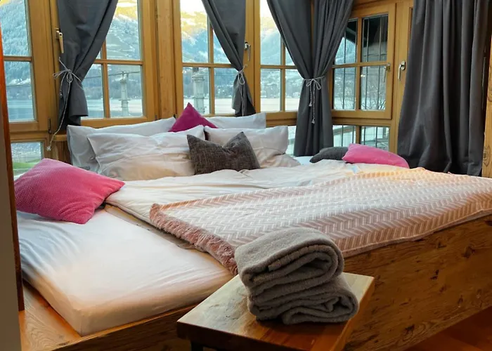 아파트 Lakeside Penthouse 16 *