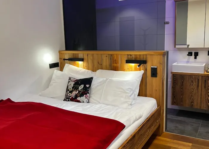 Lakeside Penthouse 16 젤암제