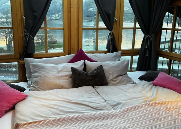 Lakeside Penthouse 16 젤암제