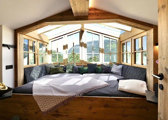 Lakeside Penthouse 16