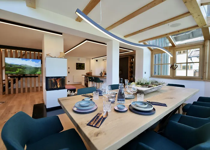 Lakeside Penthouse 16 젤암제